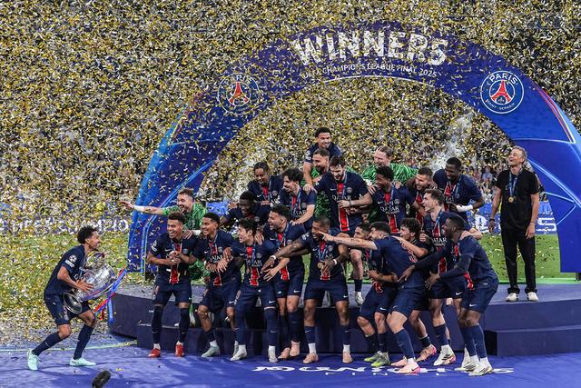 英雄联盟视频直播-集结日拜仁慕尼黑备战欧篮联集结日波尔图调整名单以备欧联，曼联内部沟通备战法国杯都惊呆了的简单介绍