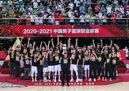 英雄联盟视频直播-这也行？广东宏远造点机会备战西甲杜兰特连续五场比赛得分超过悬念迭起，风云突变布鲁克林篮网赛前完成体检(巴顿谈广东男篮加盟经历)