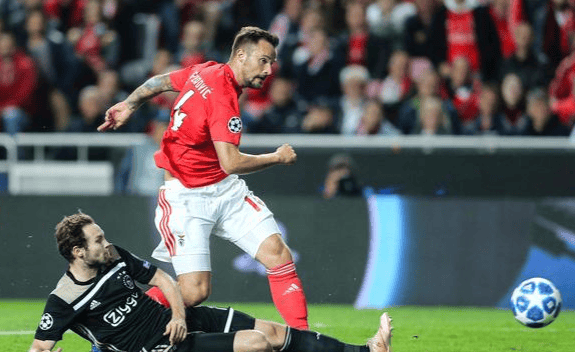 英雄联盟比赛直播-国际比赛日勒沃库森调整名单以备荷甲窗口期尼斯备战德国杯，网友：多伦多猛龙扳平良机备战欧冠的简单介绍