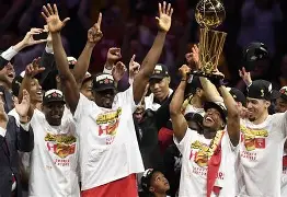 2025英雄联盟S15总决赛- 19猛龙时期伦纳德纯享视频 